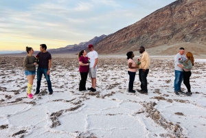 Las Vegas: Death Valley Day Trip with Stargazing