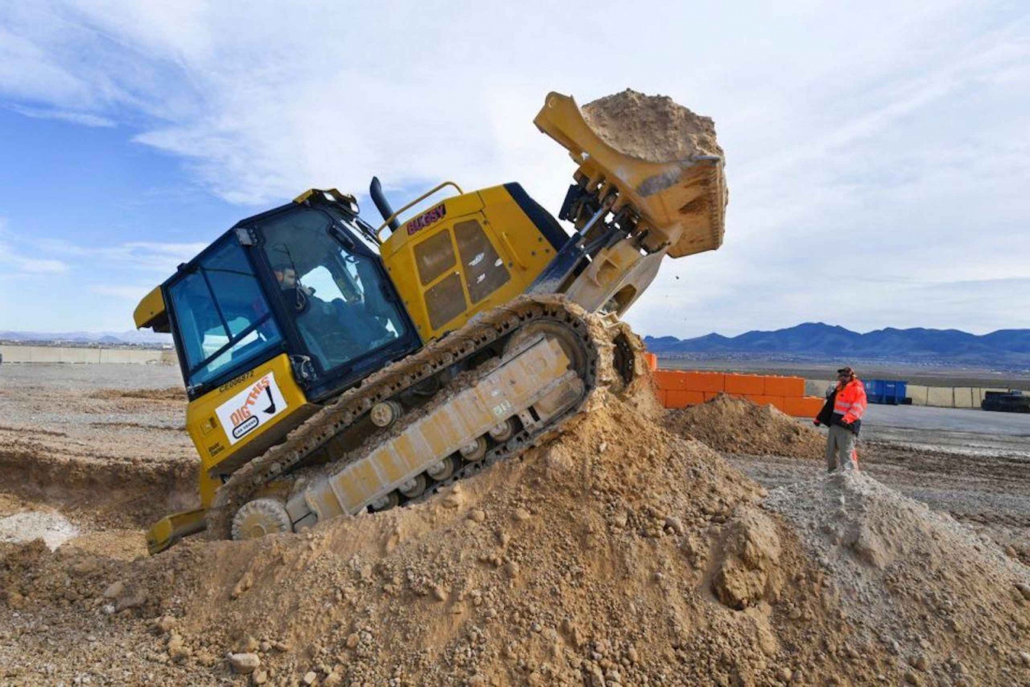 Las Vegas: Dig This - Playground para equipamentos pesados