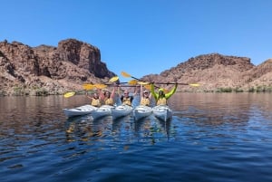 Las Vegasissa: Emerald Cave Kayak Tour valokuvineen