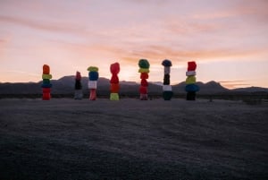 Las Vegas: 7 Magic Mountains and Pioneer Saloon Hummer Tour