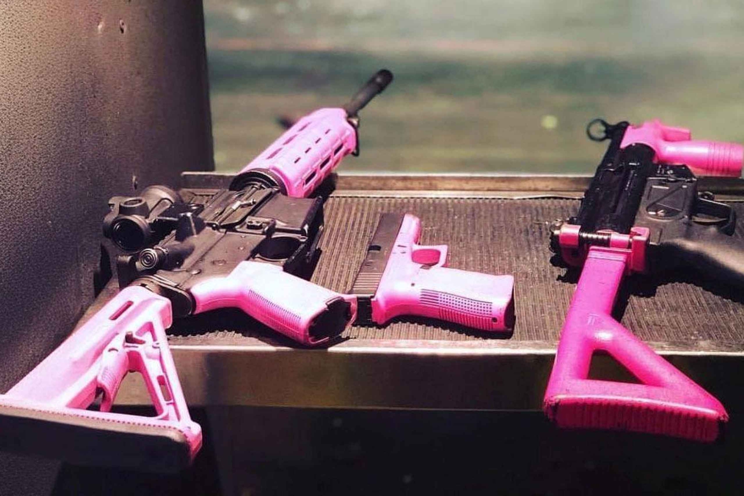 ラスベガス：フェム・ファタール・シューティング体験