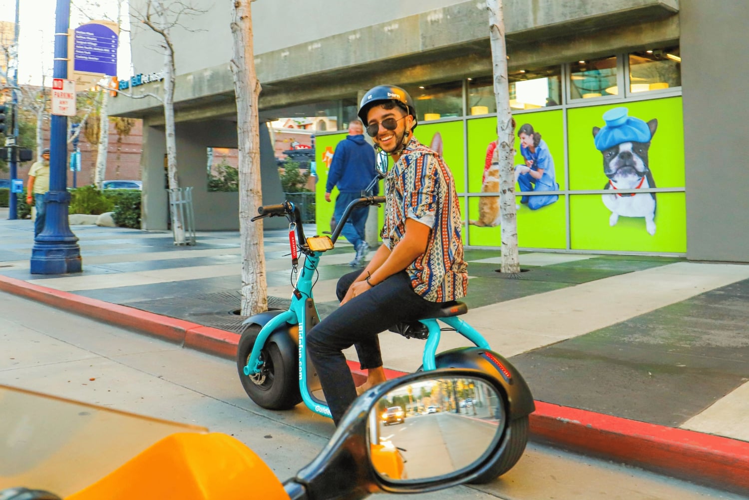 ラスベガスしゃべるeスクーターで行くフリーモント・ストリートとダウンタウン