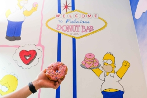 ラスベガス：フリーモント・ストリートのドーナツとスイーツを楽しむウォーキングツアー