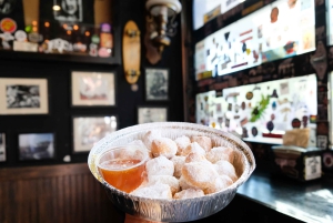 ラスベガス：フリーモント・ストリートのドーナツとスイーツを楽しむウォーキングツアー