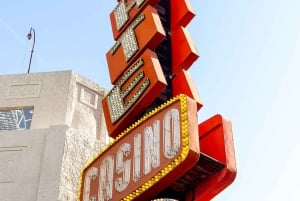 Las Vegas: Fremont Street Experience & Downtown Walking Tour