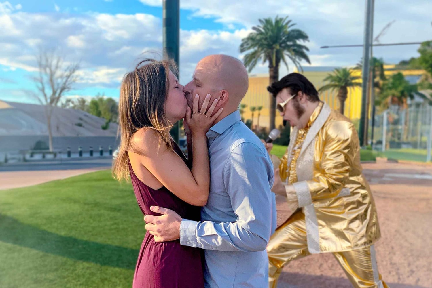 Las Vegas: Goldene Elvis-Gelübdeerneuerung oder Hochzeit am Welcome Sign