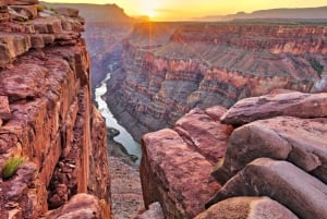 Las Vegas: Grand Canyon and Route 66 Tour with Lunch