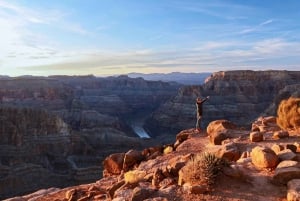 Las Vegas: Grand-Canyon-Flug mit optionalem Skywalk-Eintritt