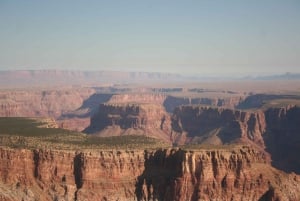 Las Vegasissa: Grand Canyonin lento, jossa on valinnainen Skywalk-käynti