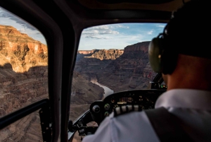 Las Vegas: Grand Canyon helikoptertur og overnatting på ranch