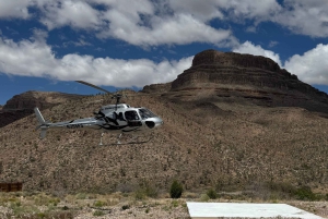 Las Vegas: Grand Canyon helikoptertur og overnatting på ranch