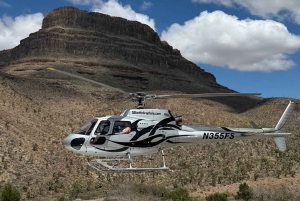 Las Vegas: Grand Canyon helikoptertur og overnatting på ranch