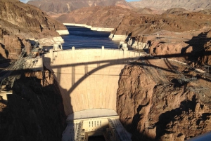 Las Vegas: Grand Canyon-helikoptervlucht & ranchavontuur per bus