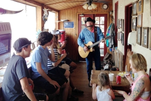 Las Vegas: Grand Canyon-helikoptervlucht & ranchavontuur per bus