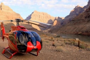 Las Vegas: Grand Canyon Helicopter Ride, Bootstour & Skywalk