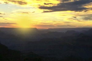 Las Vegas: Tour per piccoli gruppi del Grand Canyon South Rim al tramonto