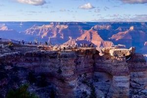 Las Vegasissa: Grand Canyonin kansallispuiston päiväretki lounaalla.
