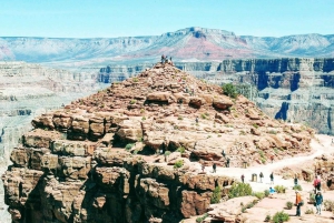 Las Vegas: Grand Canyon West bustour met wandeling met gids