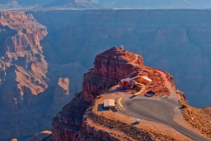 Depuis Las Vegas : Grand Canyon West, SkyWalk, barrage Hoover, et petit-déjeuner