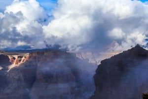 Las Vegas: Grand Canyon West & Hoover Dam Tour + Breakfast