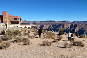 Las Vegas:Grand Canyon West Tour, Ranch Lunch, Skywalk Entry