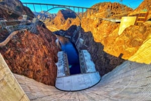 Las Vegas: Hoover Dam and Seven Magic Mountains Tour