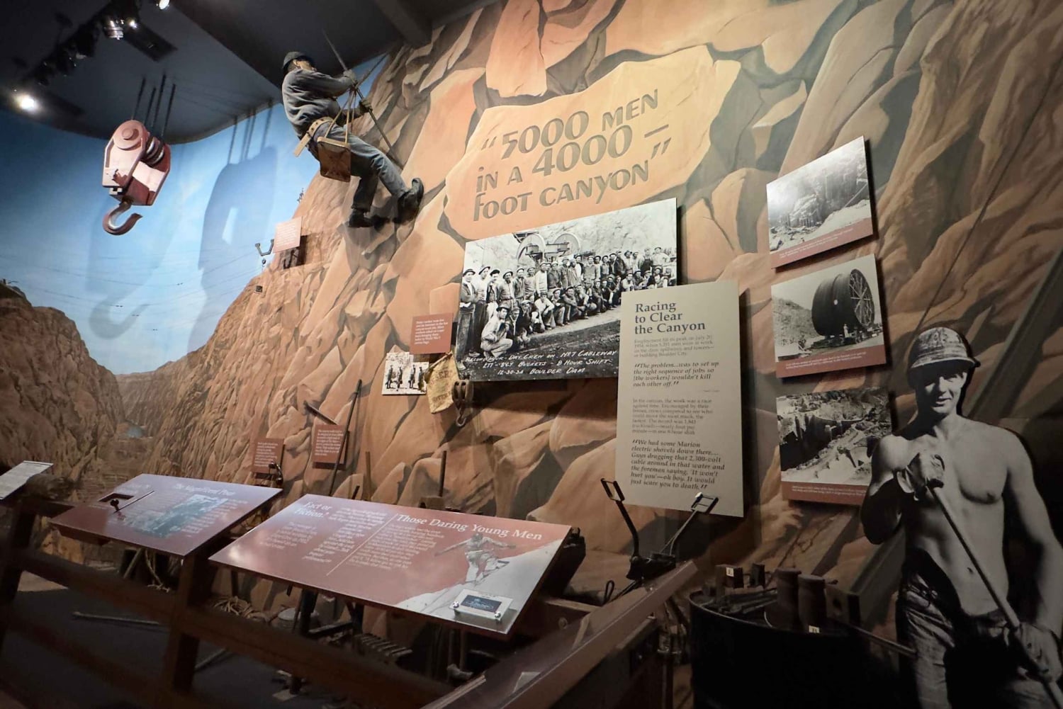 Las Vegas: Presa Hoover, Valle del Fuego, Excursión de un día a la ciudad de Boulder