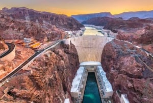 Las Vegas: Hoover Dam, Western Ghost Town & Cliff Jumping