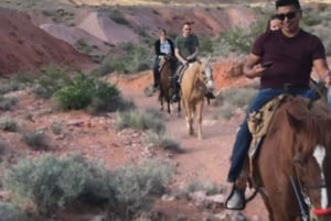 Las Vegas: Horseback Riding with Breakfast