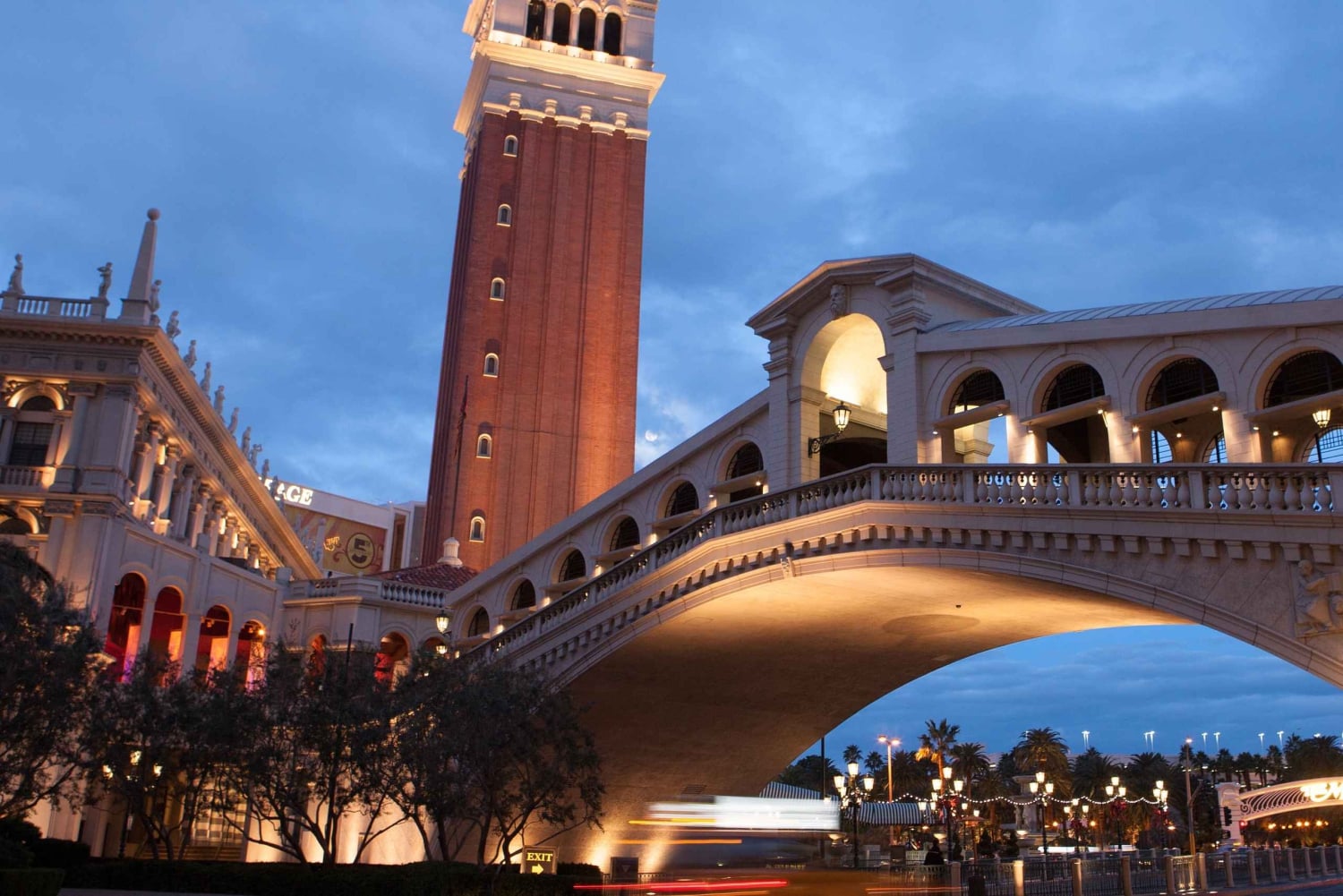 Las Vegas Tour nocturno por el Strip de Las Vegas con guía en español