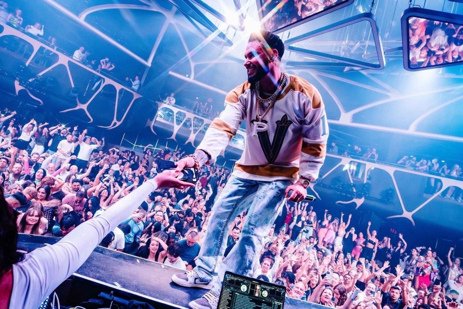 Las Vegas limousinetour met champagne en toegang tot nachtclubs