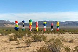 Las Vegas: Mojave, Red Rock Sign and 7 Magic Mountains Tour