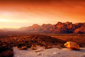 Las Vegas: Mojave, Red Rock Sign and 7 Magic Mountains Tour