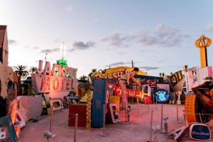 Las Vegas : Expérience nocturne au Neon Museum et visite en bus à toit ouvert
