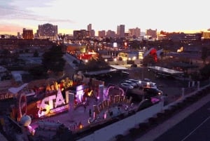 Las Vegas: Vuelo Nocturno en Helicóptero y Visita al Museo del Neón