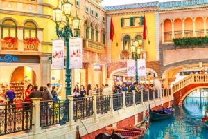 Tour nocturno por Las Vegas y Fremont St. en el centro de la ciudad