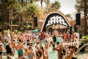 Las Vegas: dagclubtour met partybus met toegang tot drankjes en club