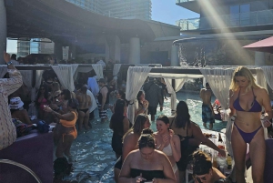 Las Vegas: Pool Crawl med festbuss, åpen bar og VIP-inngang