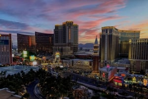 Las Vegasissa: Las Vegas: Downtown Walking Tour paikallisen oppaan kanssa