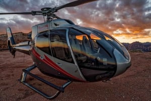 Las Vegas: tour di atterraggio in elicottero sul Red Rock Canyon