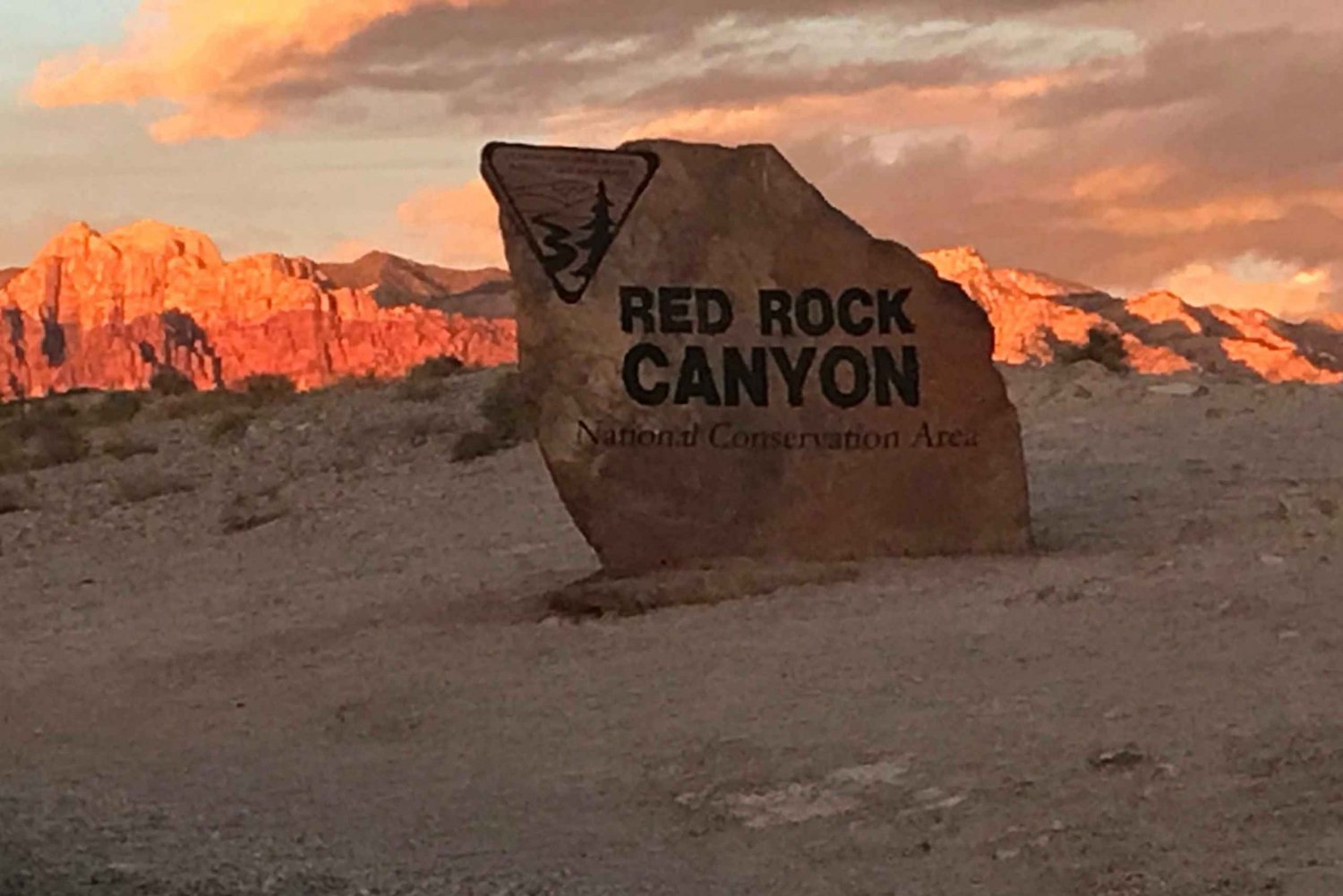 Las Vegasissa: Red Rock Canyon Sunrise Self-Guided E-Bike Tour: Red Rock Canyon Sunrise Self-Guided E-Bike Tour
