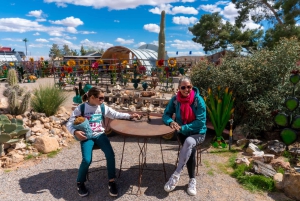 Las Vegas: Red Rock Canyon e l'estroso Cactus Joe's + Pranzo