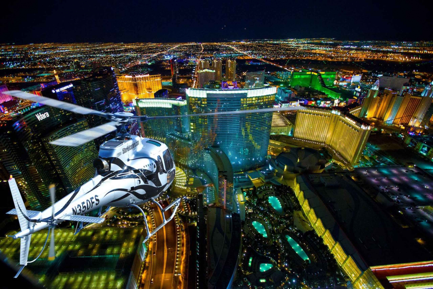 Las Vegas: Helikopterflyvning om natten over The Strip