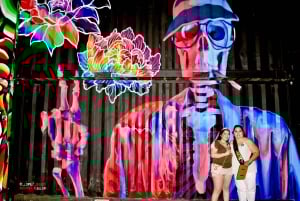 Las Vegas Strip Limo Tour with Meal & Drinks on Fremont