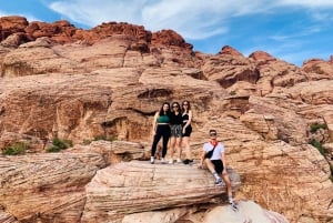 Las Vegas: Sunset Hike and Photography Tour Near Red Rock