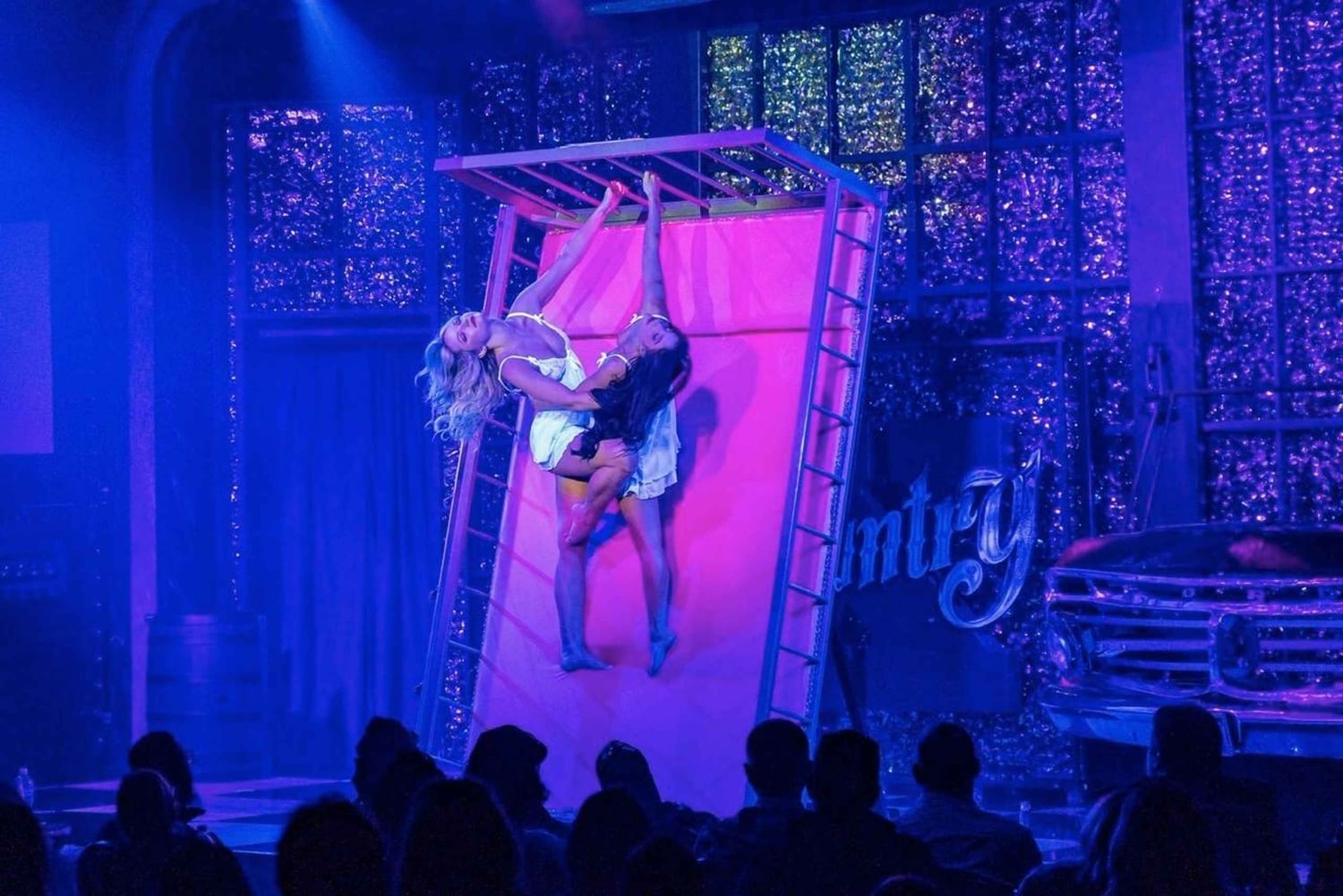 Las Vegas: biglietti per l'X Country Show all'Harrah's Cabaret