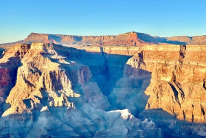 Las Vegasissa: Grand Canyon West: Kuljetus Grand Canyon Westiin ja takaisin