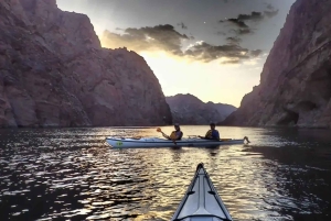 ラスベガストワイライト＆ムーンライト・パドル体験