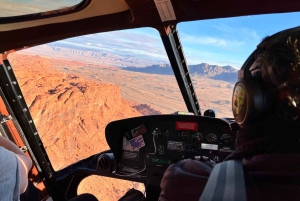 Las Vegas: Valley of Fire Helicopter with Scenic Landing