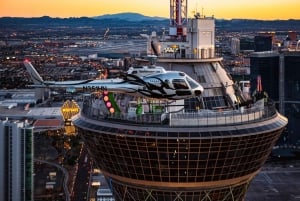 Bryllupsseremoni med helikopter på nattstripen i Las Vegas